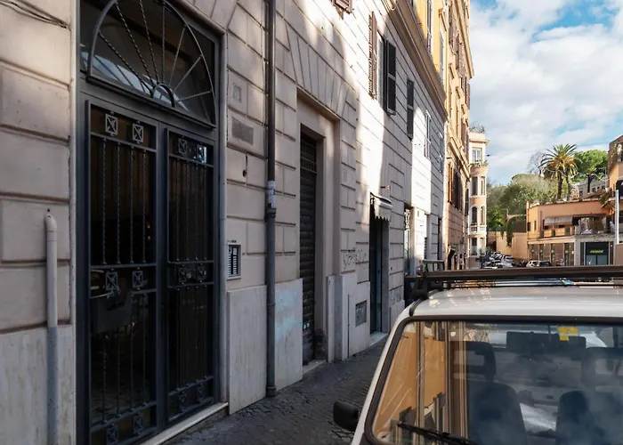 Guesthost - Scala Santa * Rome