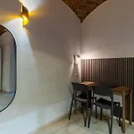 Guesthost - Scala Santa דירה