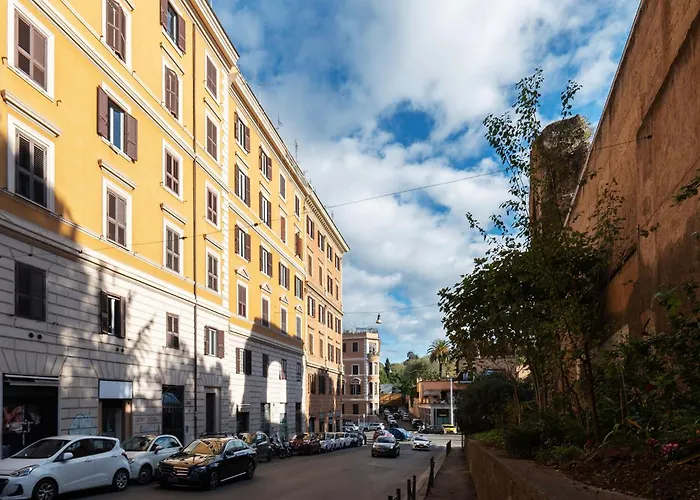 Guesthost - Scala Santa Rom