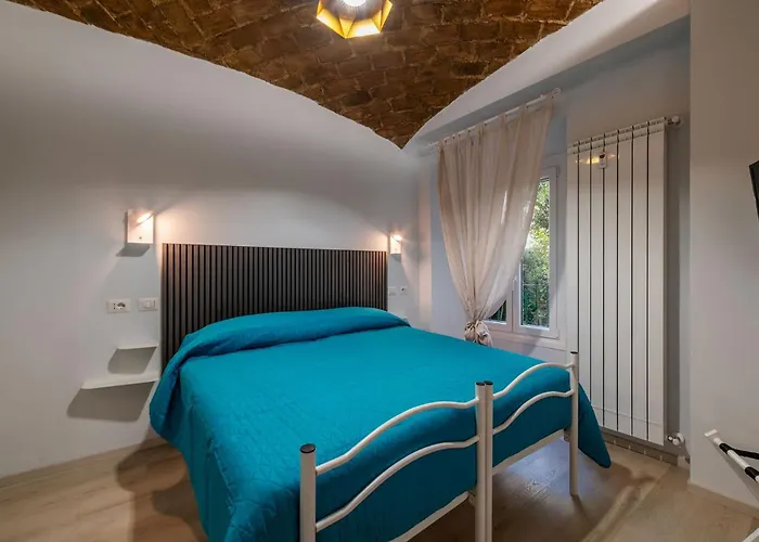 Guesthost - Scala Santa * Roma